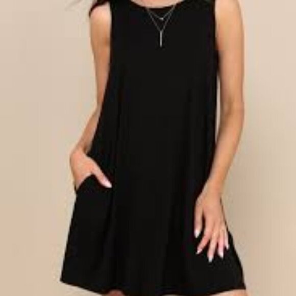 Lulu's Crisscross Back Tank Dress Black Pockets Pullover  Size S NWT - Picture 1 of 12
